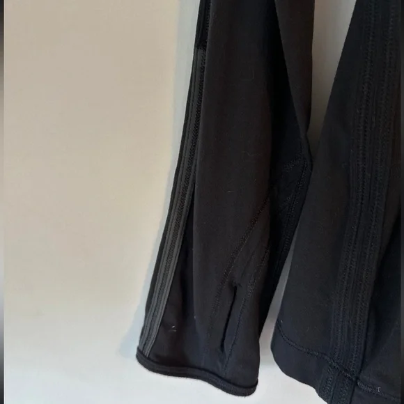 Lululemon black size 12, hiking/athletic long sleeve T-shirt EUC - Picture 5 of 12